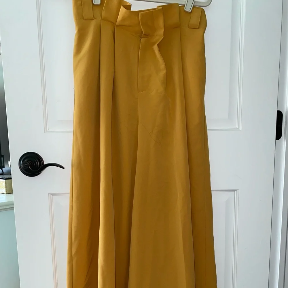 Wide leg yellow pants - Picture 1 of 4